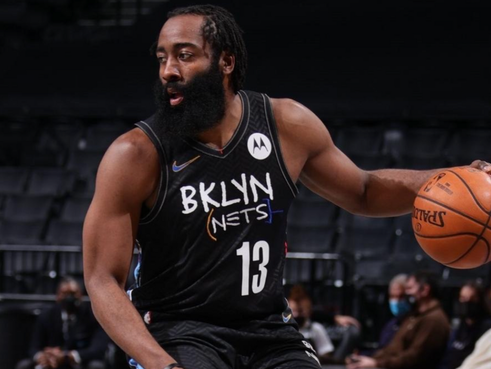 篮网球员公开质疑裁判判罚尺度,引争议,部分来源网上. 篮网球员公开质疑裁判判罚尺度,引争议,部分来源网上.