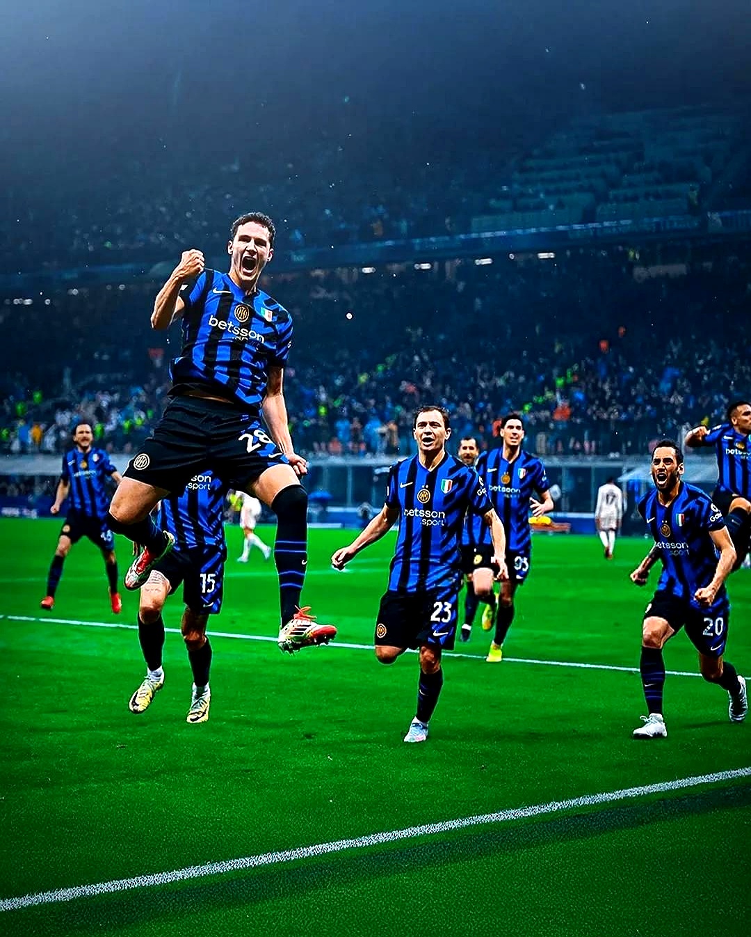 德布劳内重返赛场,领先优势明显首场状态出色,拜仁观众沸腾!比赛高潮迭起的简单介绍 德布劳内重返赛场,领先优势明显首场状态出色,拜仁观众沸腾!比赛高潮迭起的简单介绍