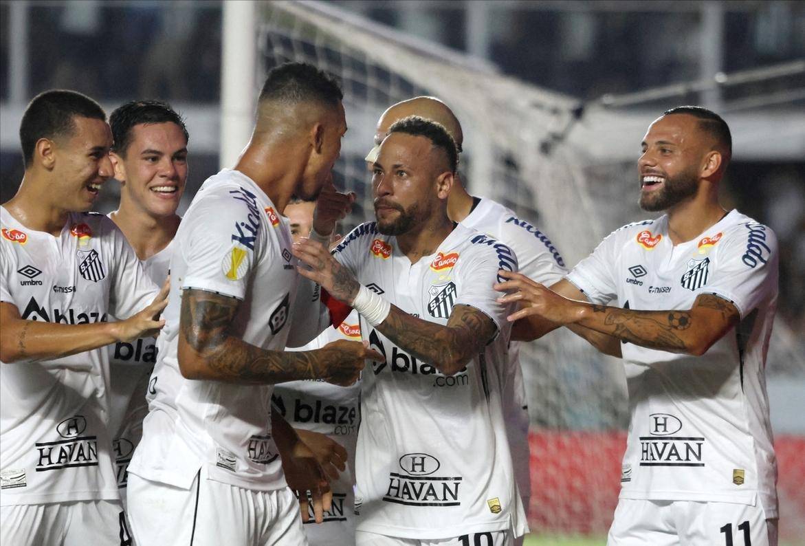 内马尔官方宣布出色防守新规，利物浦引发争议！再创辉煌时刻