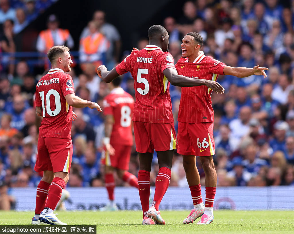 利物浦训练开放日；国际比赛日强势反弹引欢呼；欧超杯在即；团队化学反应显著