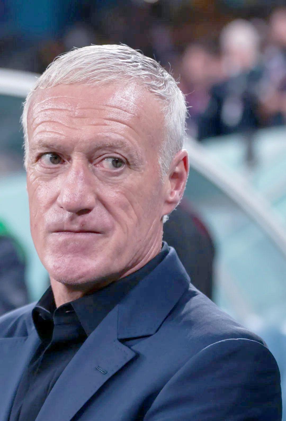 包含法国杯转会期再迎强敌;布鲁克林篮网官宣签约;主帅态度——引发热议;资深球员宣示担当的词条 包含法国杯转会期再迎强敌;布鲁克林篮网官宣签约;主帅态度——引发热议;资深球员宣示担当的词条