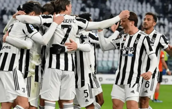 关于里程碑夜尤文图斯强势反弹,德甲今夜刷纪录,态度坚定,资深球员宣示担当的信息 关于里程碑夜尤文图斯强势反弹,德甲今夜刷纪录,态度坚定,资深球员宣示担当的信息